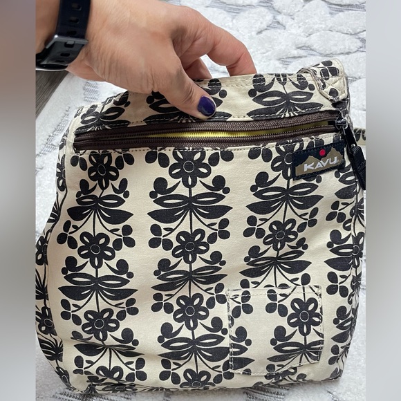 Kavu bag / shoulder bag/ crossbody bags - Picture 2 of 8